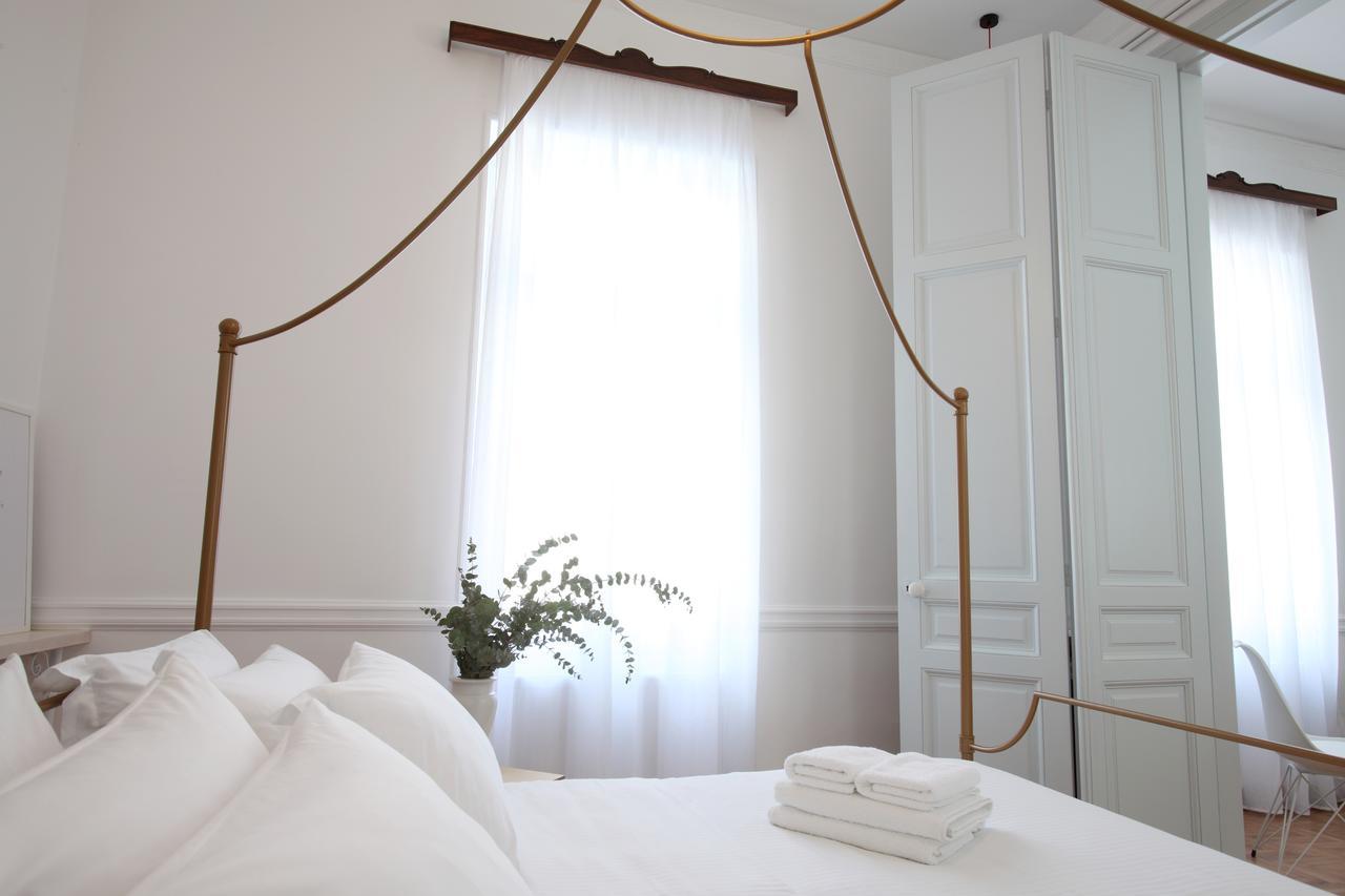 Live In Athens, Thiseio Historic House Ngoại thất bức ảnh